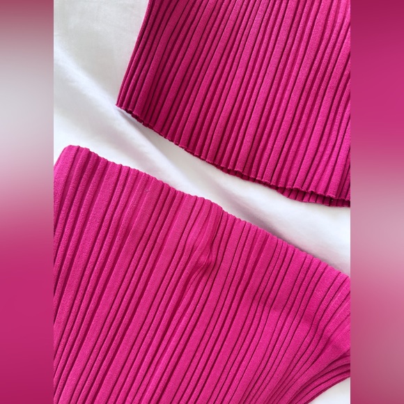 LIKE NEW ZARA Set of Pink Fucsia Crop Top and Shorts Ribbed Seamless Stretchy - Picture 6 of 7